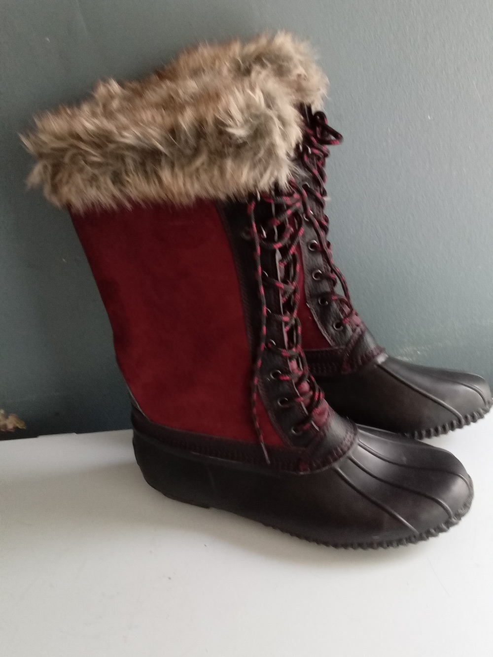 Sporto Burgundy Faux Fur Trim Lace Up Winter Duck Boots Waterproof Shell